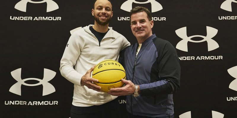 Under Armour là một thương hiệu nổi tiếng đã từng kết hợp với rất nhiều siêu sao 